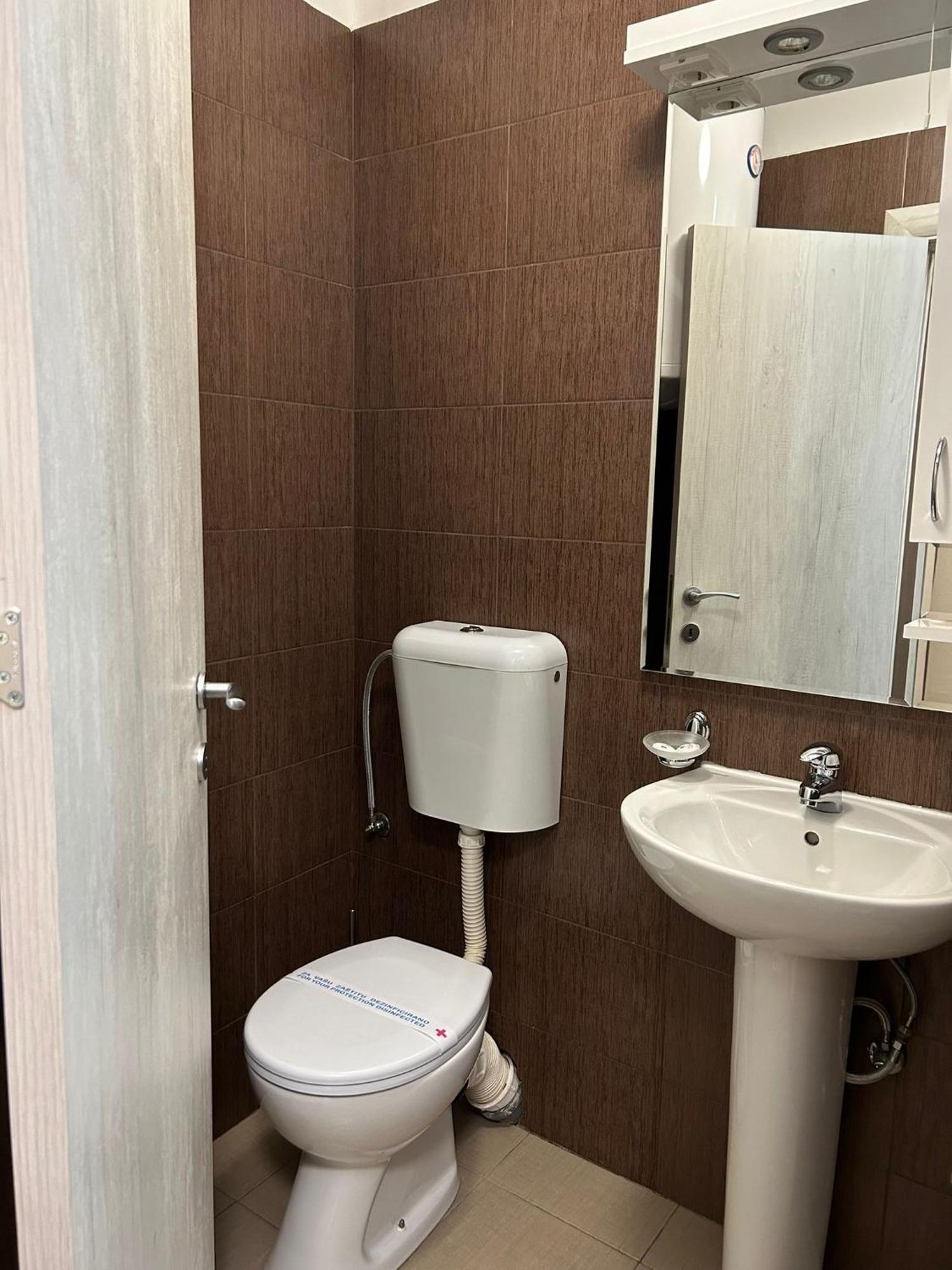 Garni Hotel Ema Kragujevac Bagian luar foto