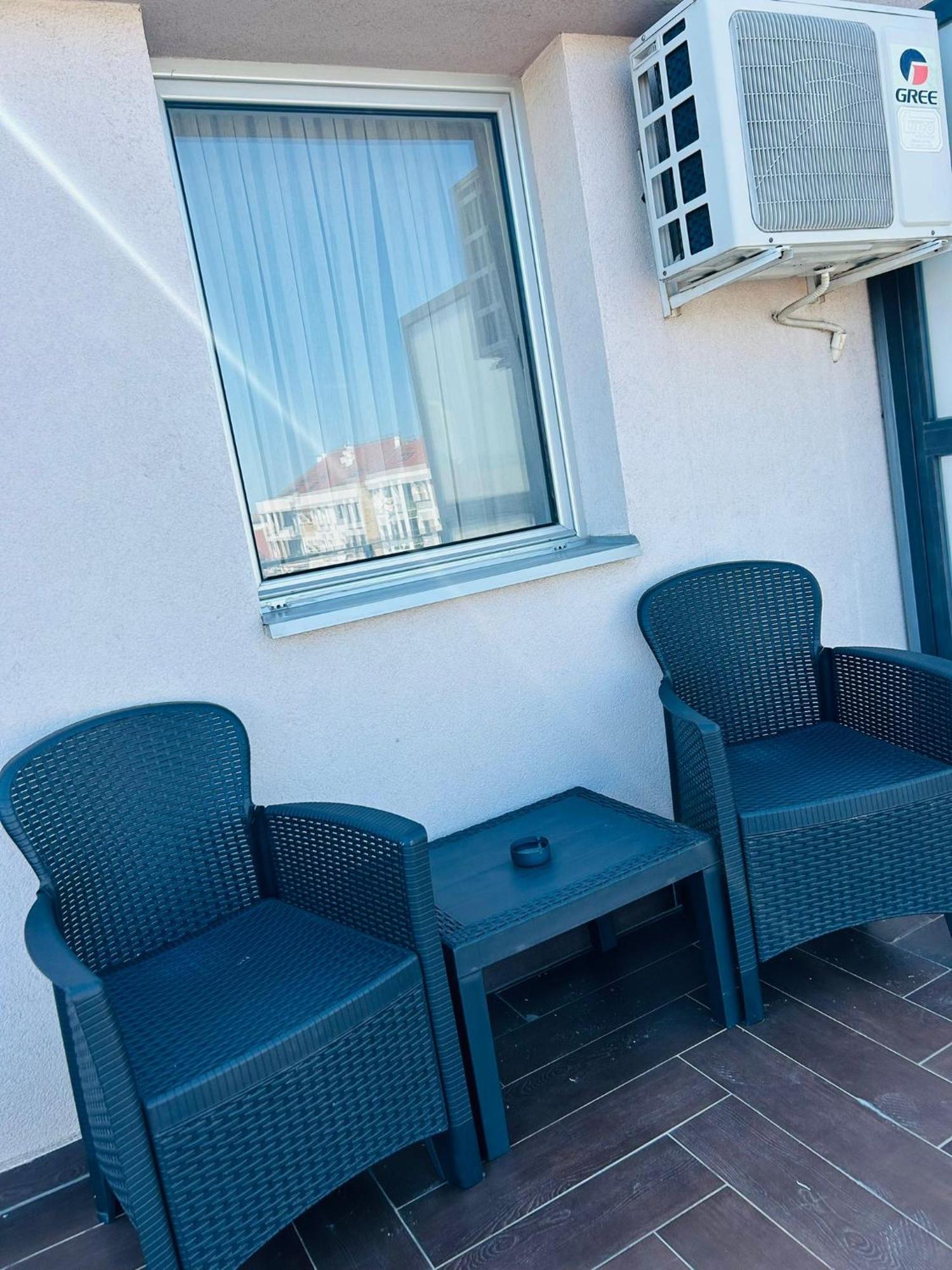 Garni Hotel Ema Kragujevac Bagian luar foto