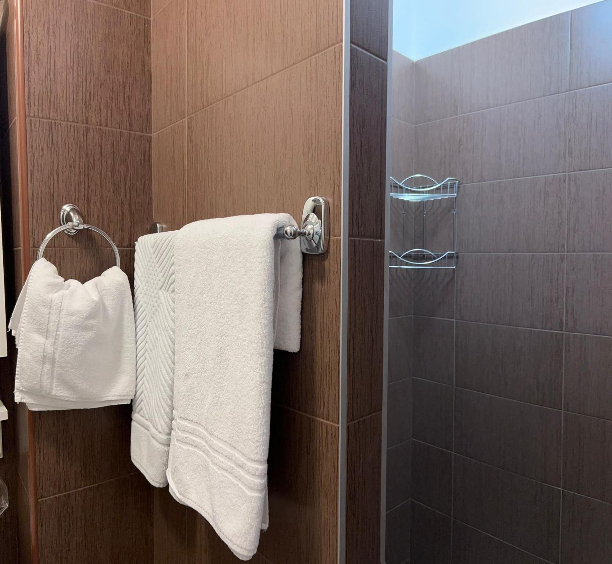 Garni Hotel Ema Kragujevac Bagian luar foto