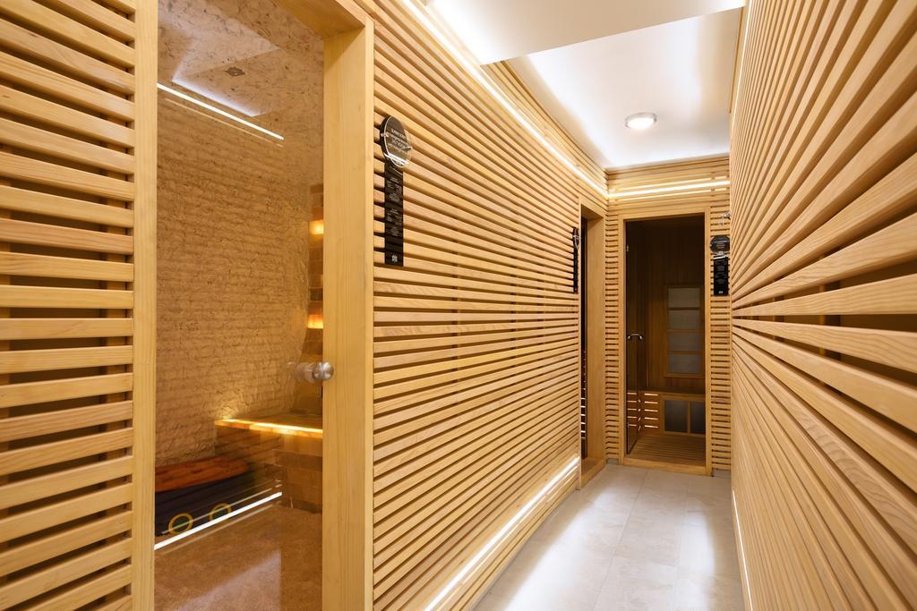 Garni Hotel Ema Kragujevac Bagian luar foto