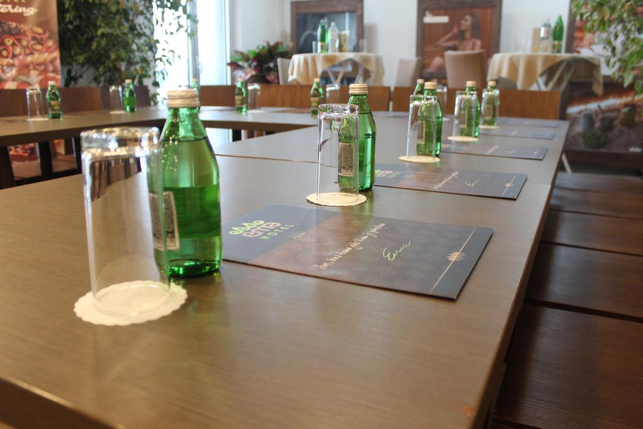 Garni Hotel Ema Kragujevac Bagian luar foto